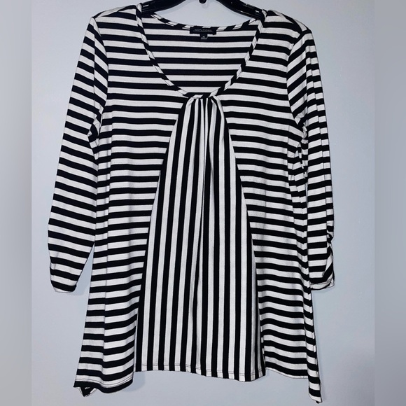 Notations Tops - 🖤Notations Black and White Striped Women's Top